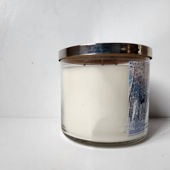 Bath & Body Works Winter Scented Jar Candle 14.5 Oz White 3 Wick - Picture 4 of 7